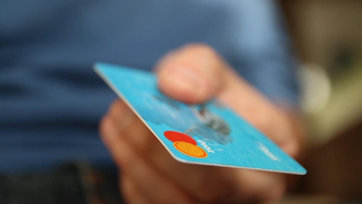 best debit card for affiliates